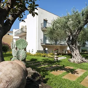 residence-villa-collina.sicilyhotelsitaly.net/